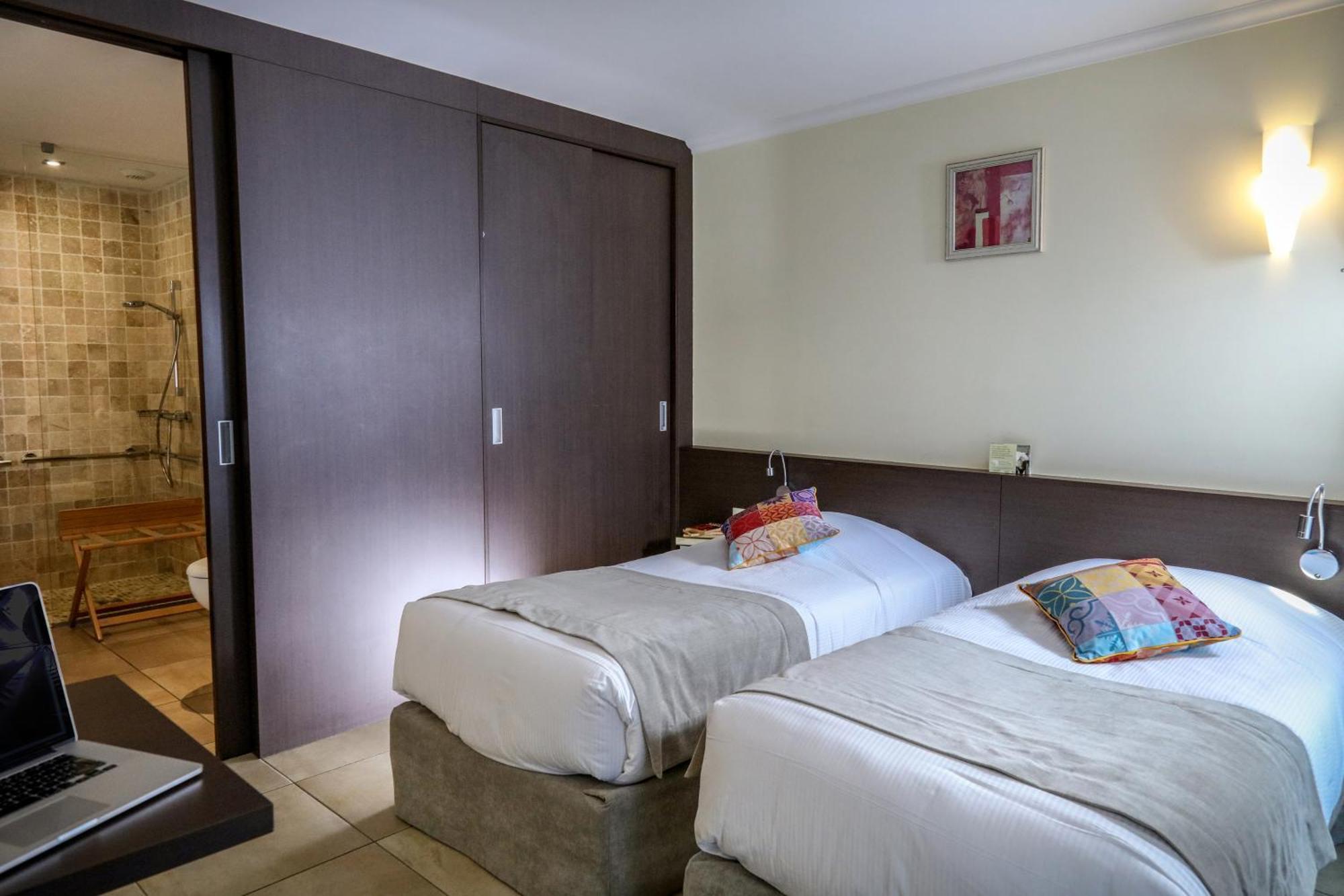 Logis Auberge Les Murets Hotel Restaurant Spa Chandolas Exterior foto