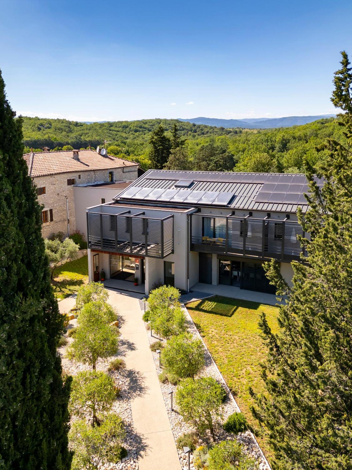 Logis Auberge Les Murets Hotel Restaurant Spa Chandolas Exterior foto
