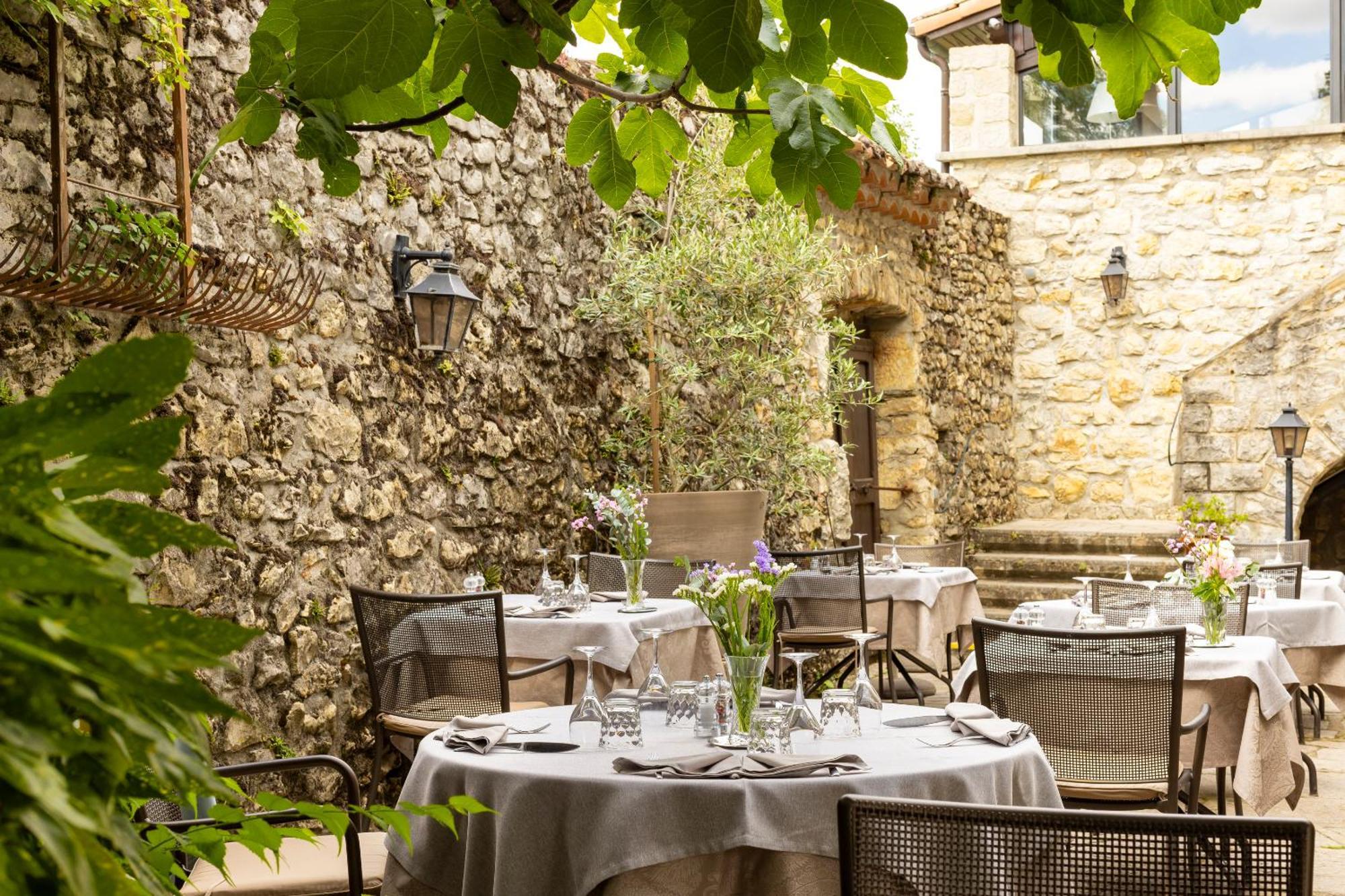 Logis Auberge Les Murets Hotel Restaurant Spa Chandolas Exterior foto